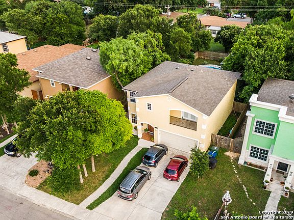 3rd image of 226 San Roman Dr