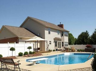 1576 Mary Todd Ln, O Fallon, IL 62269