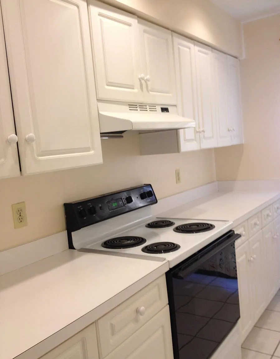 409 Glendale Ave — Photo 4