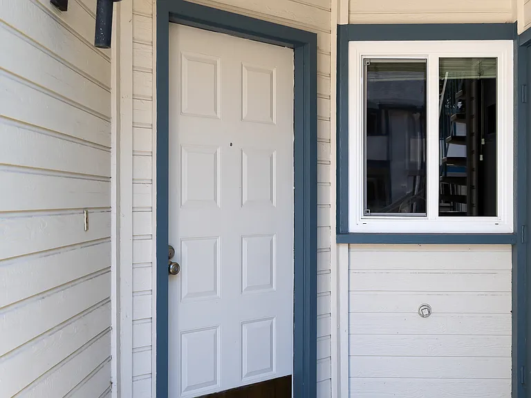 208 Sequim Cmn — Photo 3