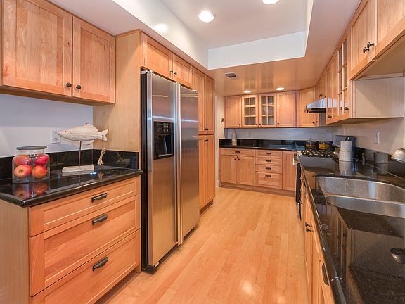 4th image of 838 11th Street #105