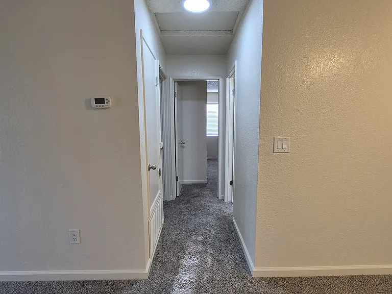 Foxworth Apartments — Photo 45