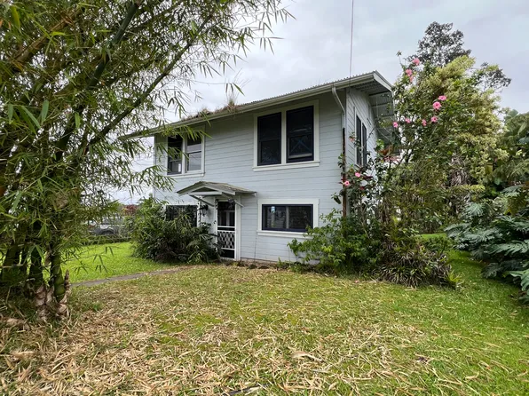 2131 Kaumana Dr, Hilo, HI 96720