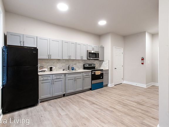 2nd image of 2761 N 24th St #1