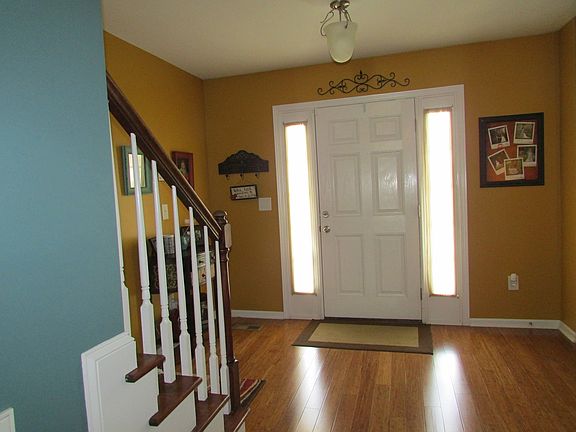 2nd image of 924 Carole Summey Dr