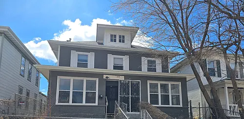 309 E 11th St Photo 1