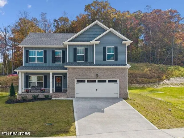 125 Kingberry St, Oak Ridge, TN 37830