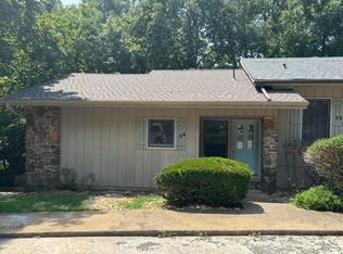 54 Abingdon Ln, Bella Vista, AR 72715