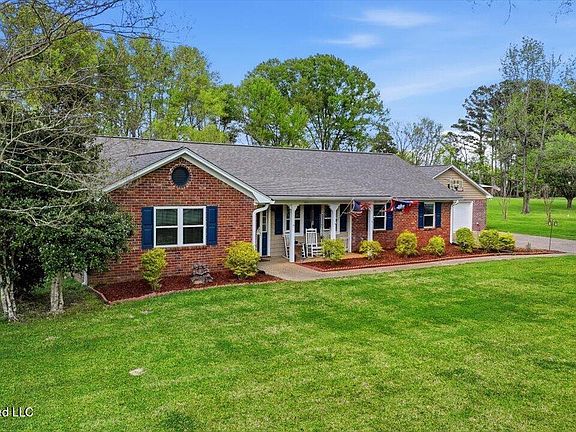 3rd image of 108 Pinehaven Pl