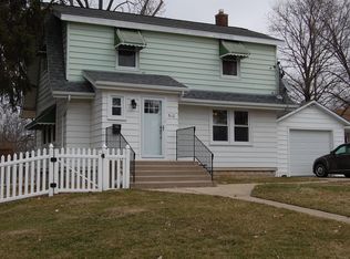 510 E 7th St, Lockport, IL 60441