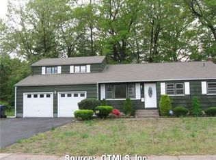 39 Rowland Dr, East Hartford, CT 06118