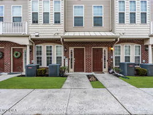 3 Kyle Drive, Tinton Falls, NJ 07712