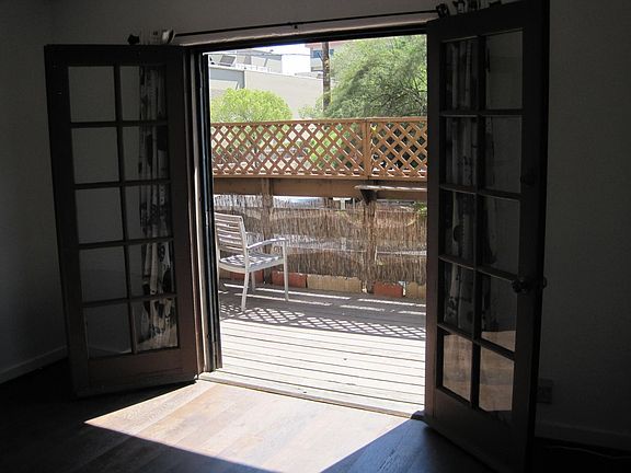 4th image of 4301 Melbourne Ave