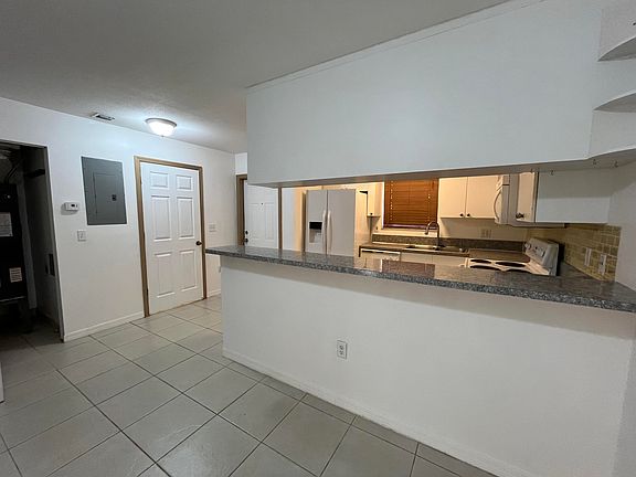 3rd image of 2314 Johnson St APT 2A