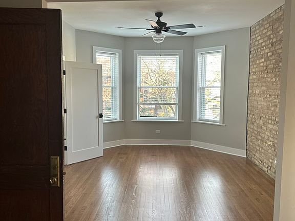 4th image of 1719 W Carmen Ave #2