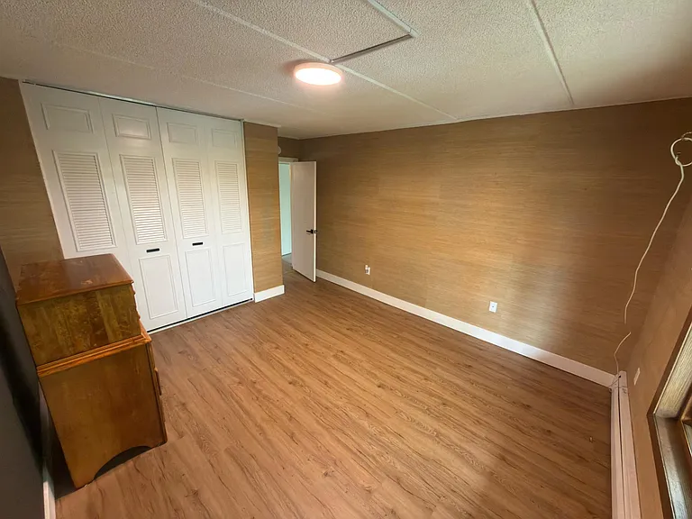 10501 Cedar Lake Rd #511 — Photo 8