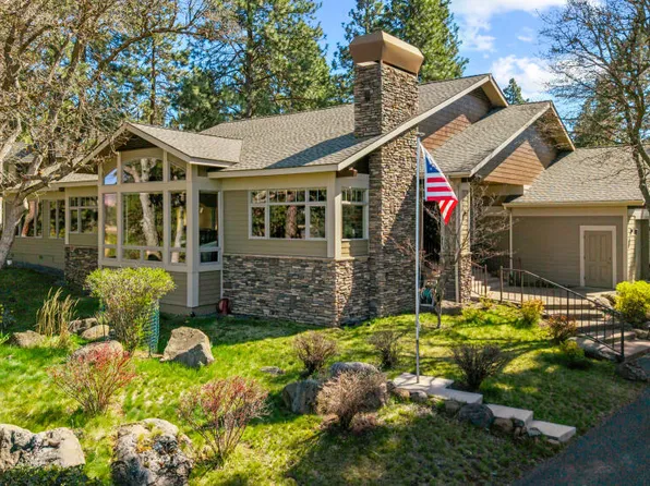 12054 Kestrel Rd, Klamath Falls, OR 97601