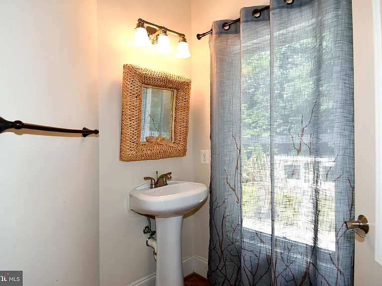 7104 Old Dominion Dr — Photo 39