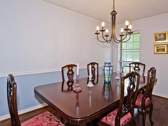 5th image of 10016 Milltrail Dr