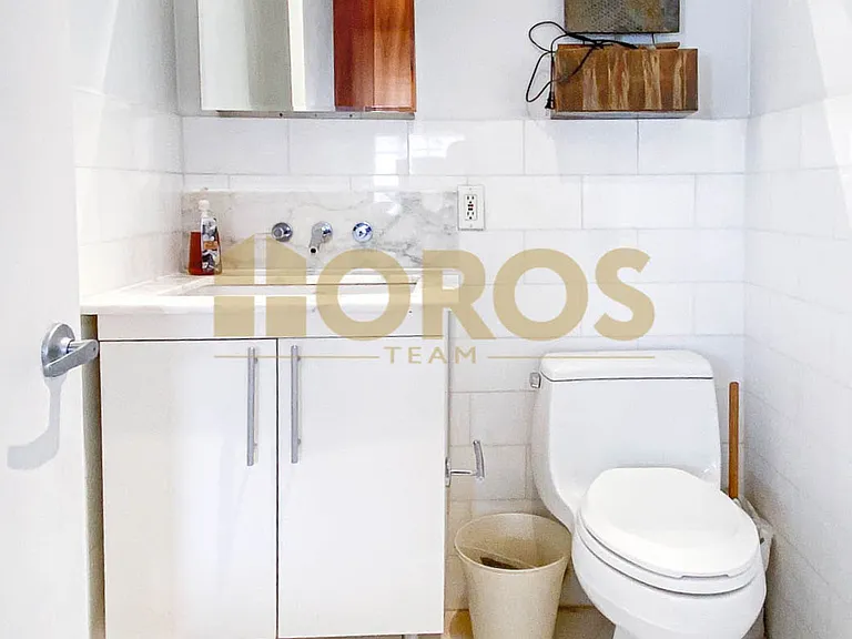 322 Spring St #3 — Photo 9