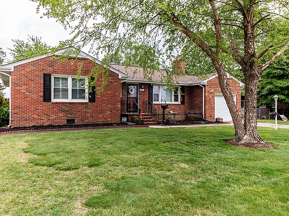 4th image of 6317 Shelby Ln