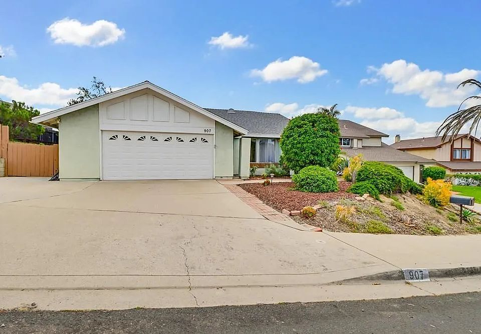 1st image of 907 Mesa Ct