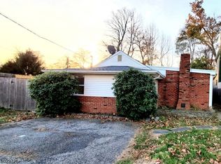 4 N River Styx Rd, Hopatcong, NJ 07843