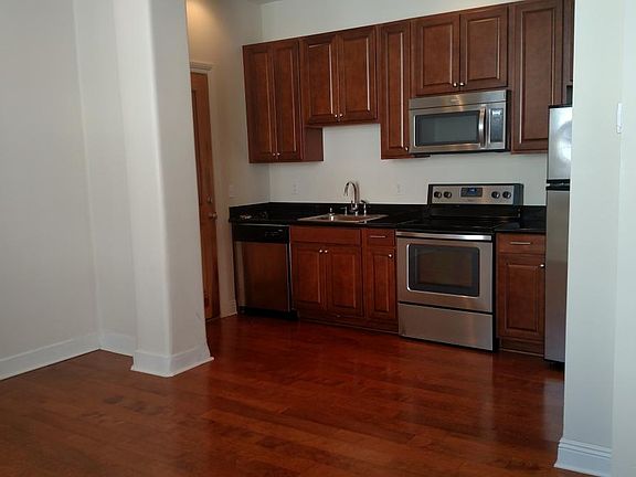 2nd image of 703 Carondelet St APT 110