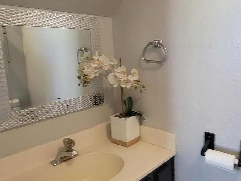 21250 Laguna Rd #5 — Photo 19