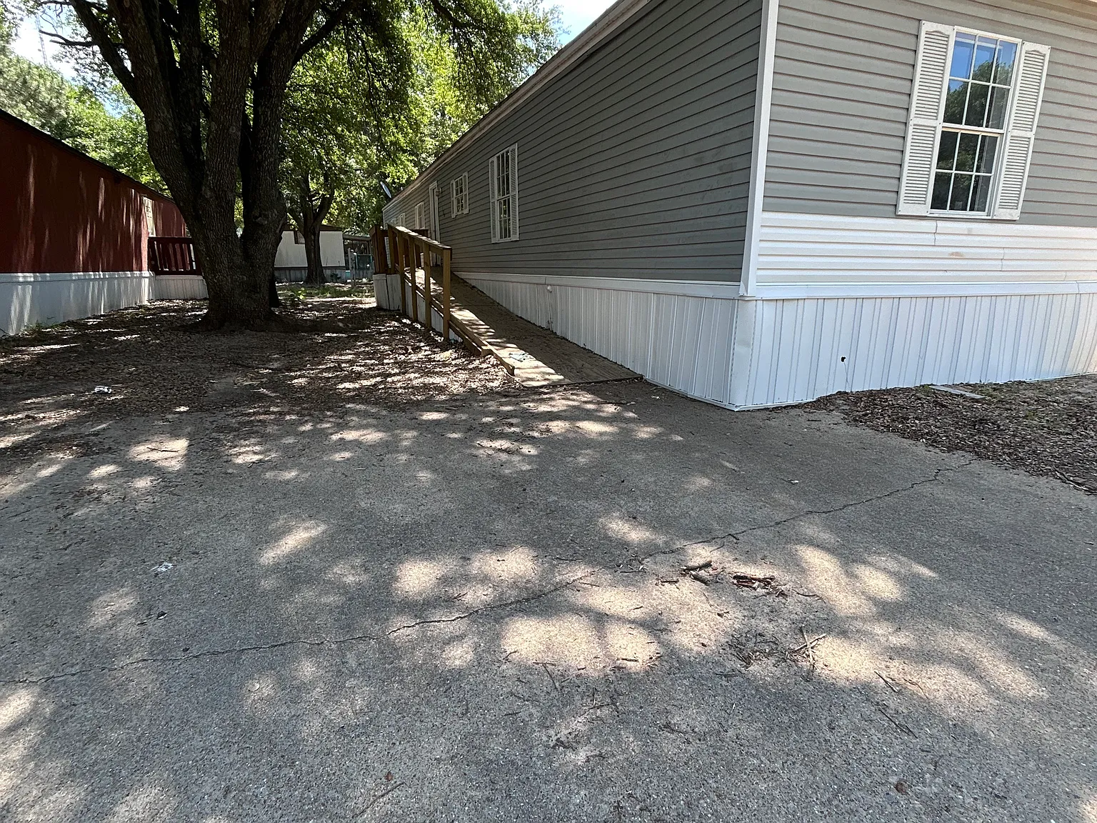 3 bed, 1216 sqft, $1,300 — Photo 1