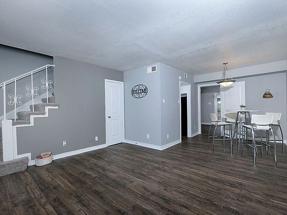 3rd image of 180 Saint Donovan St #167