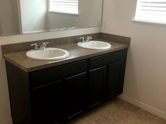 MASTER BATH DOUBLE SINK