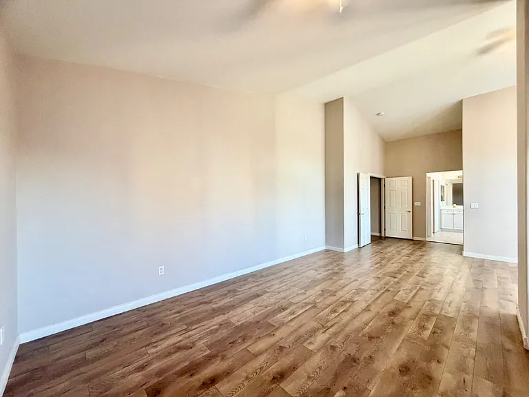 8917 Waltzing Waters Ct — Photo 23