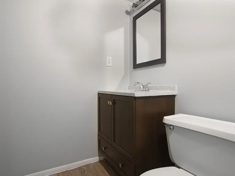 1424 Holden Ave #C — Photo 11