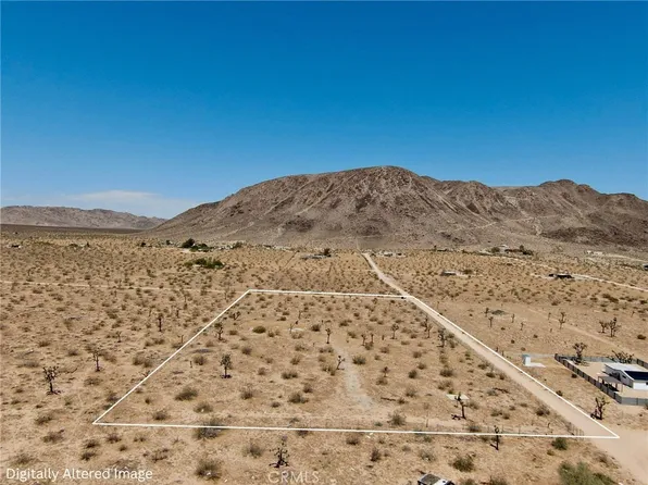 1903 Osgood Ave, Landers, CA 92285