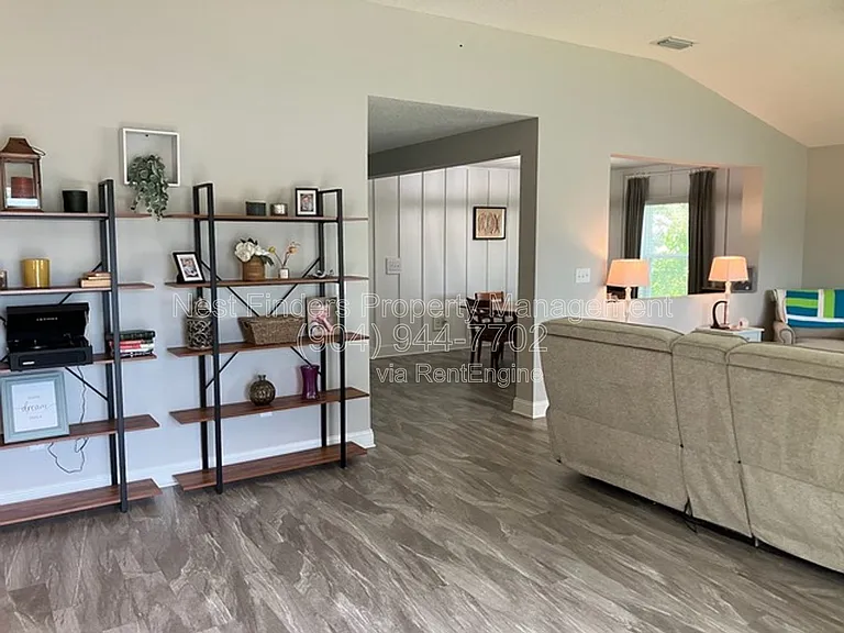 7842 Sunnydale Ln — Photo 7