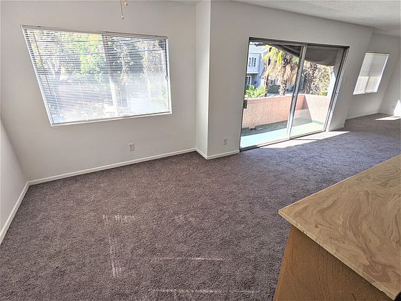 5th image of 2604 N Beachwood Dr APT 5