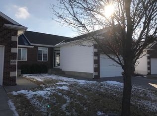 8208 S Tularosa Ln, Lincoln, NE 68516