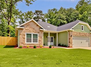 6022 Fieldcrest Dr, Morrow, GA 30260