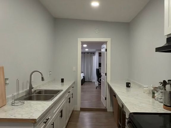 3rd image of 5850 19th Ave