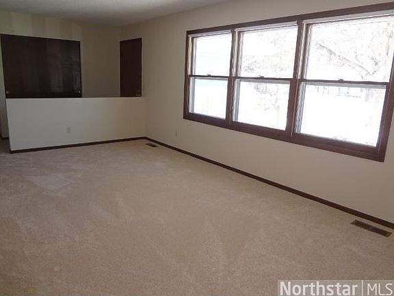 5th image of 13351 Yorktown Ln N