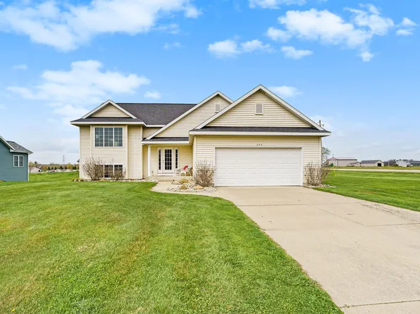 777 Windridge Ct, Zeeland, MI 49464