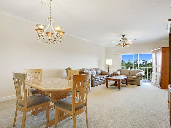 5th image of 4723 Lucerne Lakes Blvd Unit 642