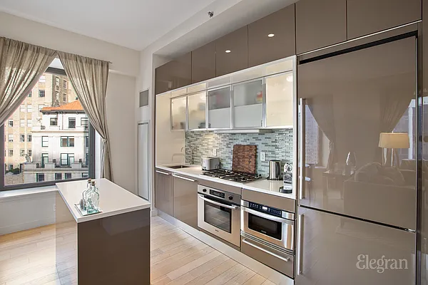 Sold by Elegran | media 3