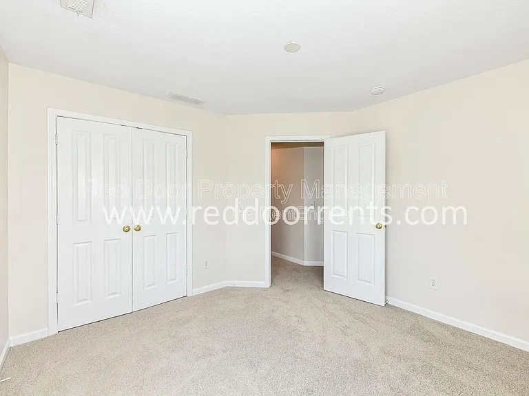 13340 Golden Gate Dr E — Photo 30