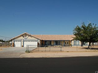 21545 Ramona Ave, Apple Valley, CA 92307