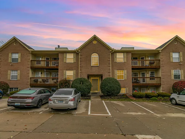 25 Meadow Ln #10, Newport, KY 41076