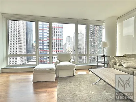Rented by New York Residence | media 26