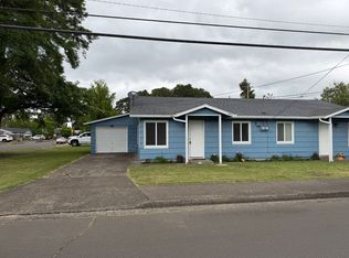 990 W 10th Ave, Junction City, OR 97448