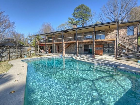 3rd image of 158 Rivers Dr